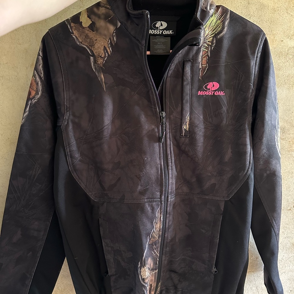 Mossy Oak Black Camouflage Jacket with Pink Accent